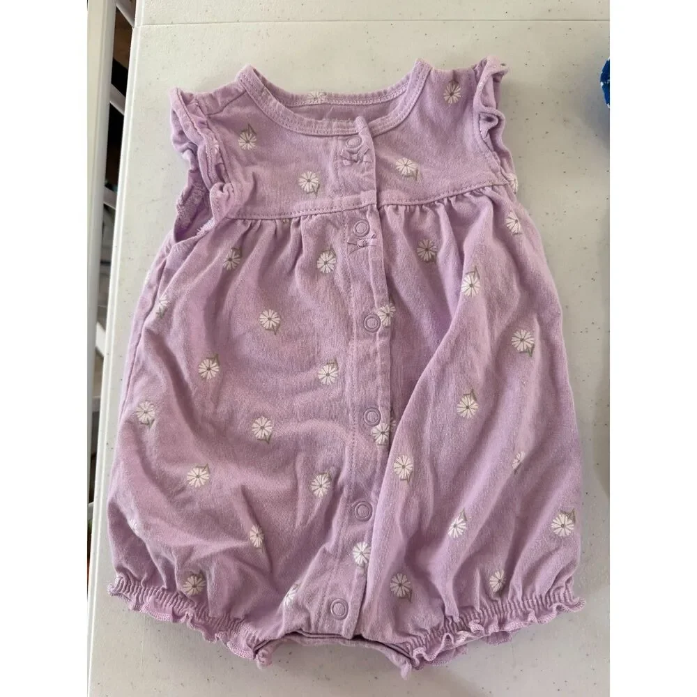 Baby Girl 3 month clothing lot- Carter's